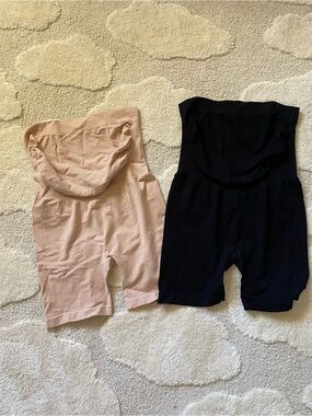 Kindred Bravely Seamless Shapewear Shorts - Black & beige